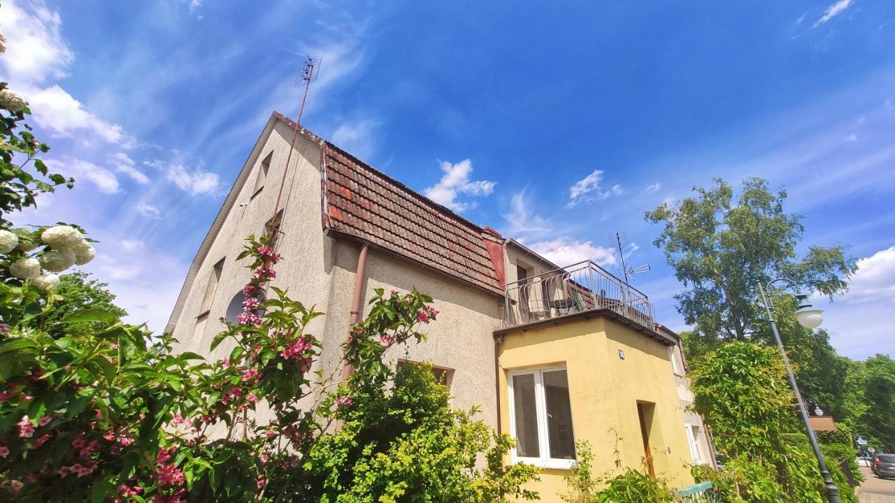 Aleksiuk Dom Goscinny Rewal Exterior foto
